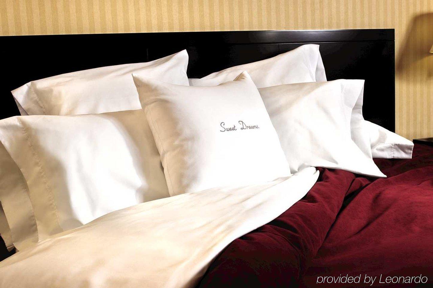 Doubletree By Hilton Johnson Stadt Zimmer foto