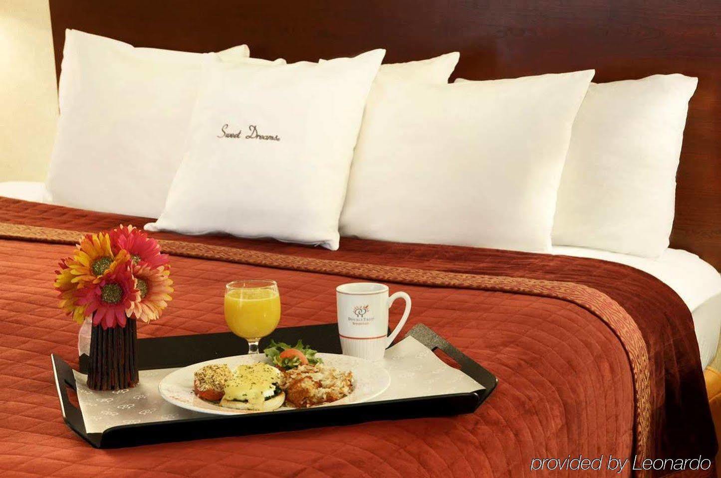 Doubletree By Hilton Johnson Stadt Zimmer foto